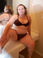 Awesome xxx pics of amateur bbw babes exposing their naked goods on a cam.